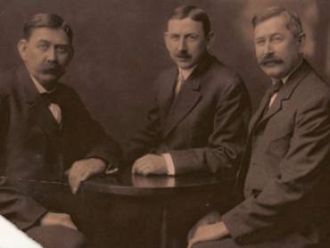 The Elliott Brothers, Jim (JAR), Dave and Robert, About 1895